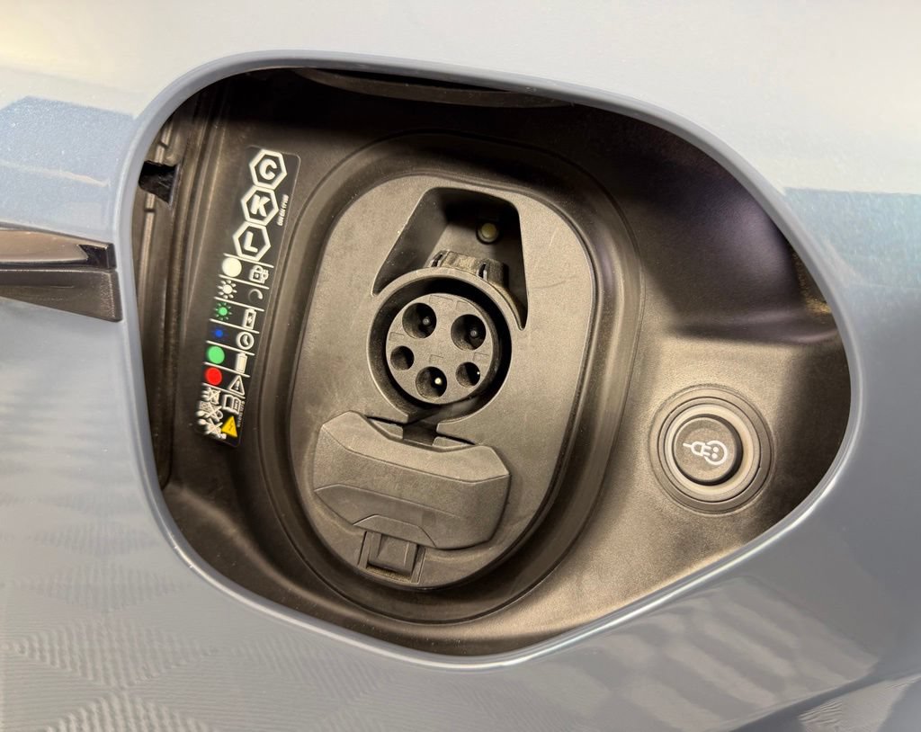 Certified 2026 Porsche Taycan GTS AWD/4WD image 46