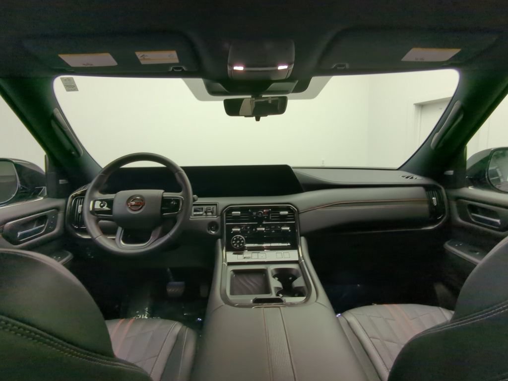 Certified 2025 Nissan Armada PRO-4X AWD/4WD image 23