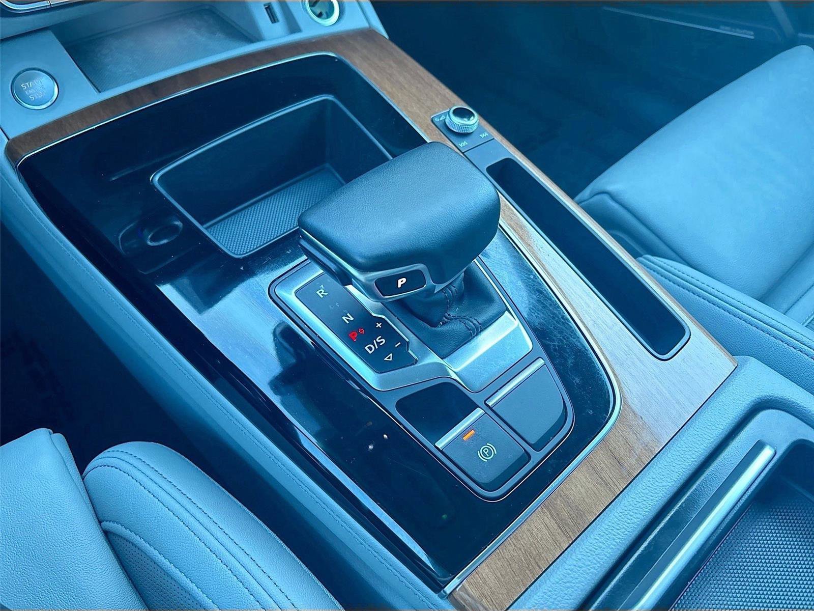 Used 2022 Audi Q5 2.0T Prestige w/ Prestige Package image 18