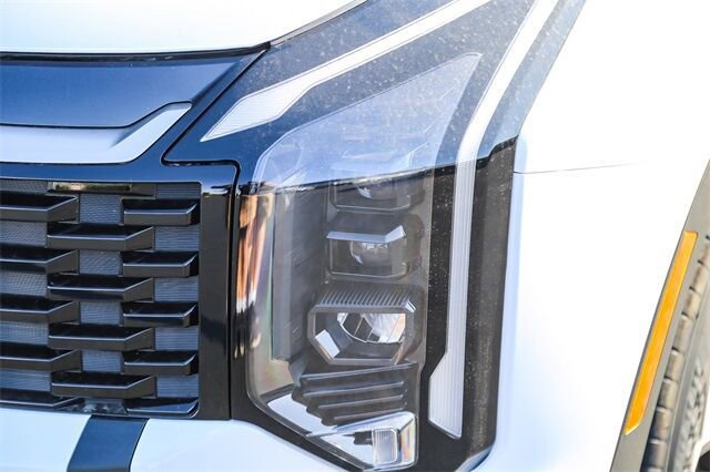 New 2026 Kia Sportage EX w/ EX Panorama Roof Package image 4