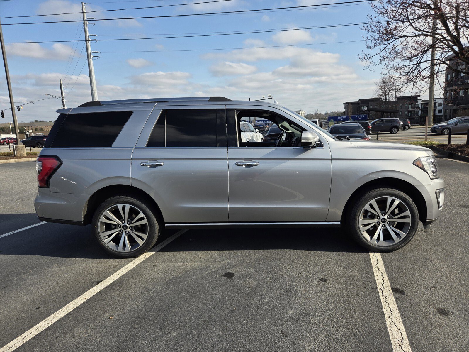 Used 2021 Ford Expedition Limited image 5