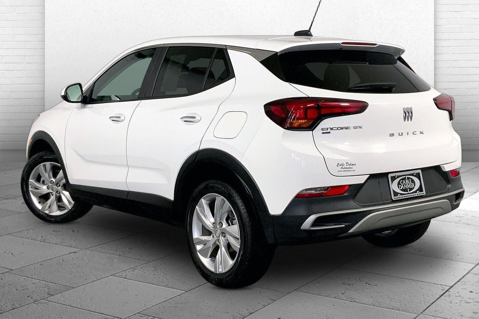 Used 2025 Buick Encore GX Preferred AWD/4WD image 13