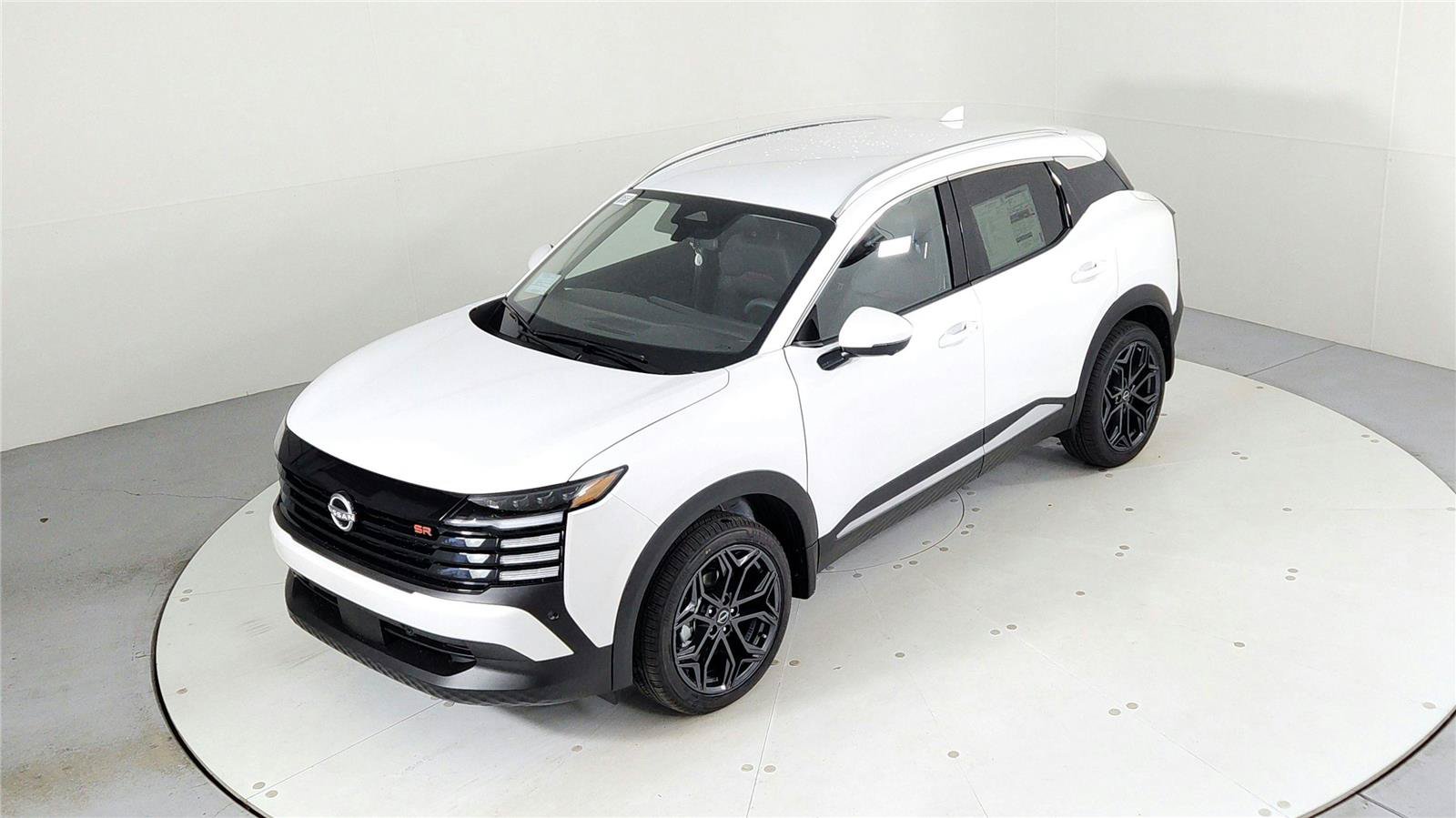 Used 2025 Nissan Kicks SR AWD/4WD image 43