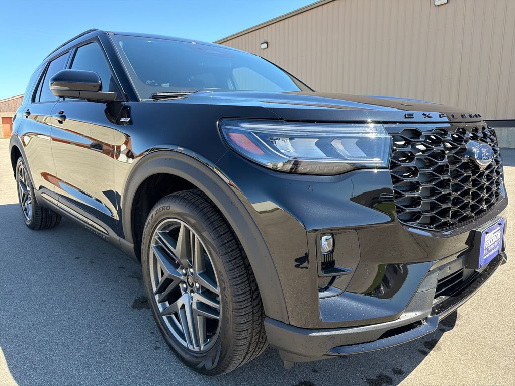 New 2026 Ford Explorer ST-Line w/ ST-Line Street Pack AWD/4WD image 7