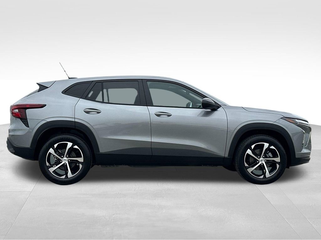 New 2026 Chevrolet Trax RS w/ Driver Confidence Package image 6