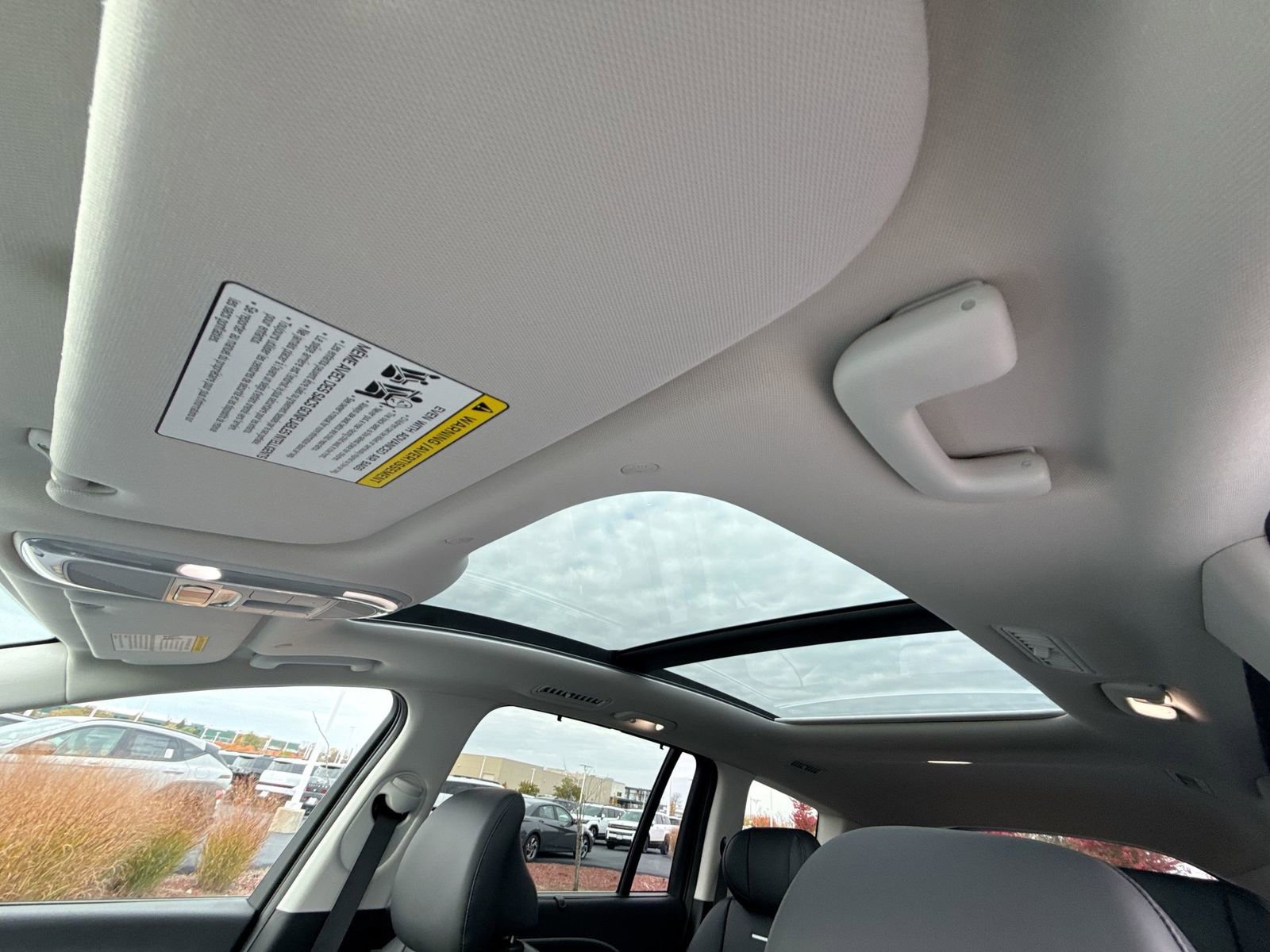 New 2026 Hyundai Ioniq 9 Limited image 24