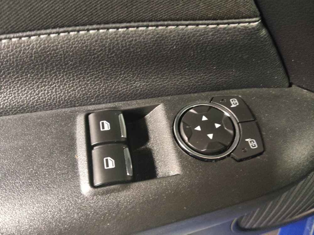 Used 2018 Ford Mustang Coupe RWD image 27