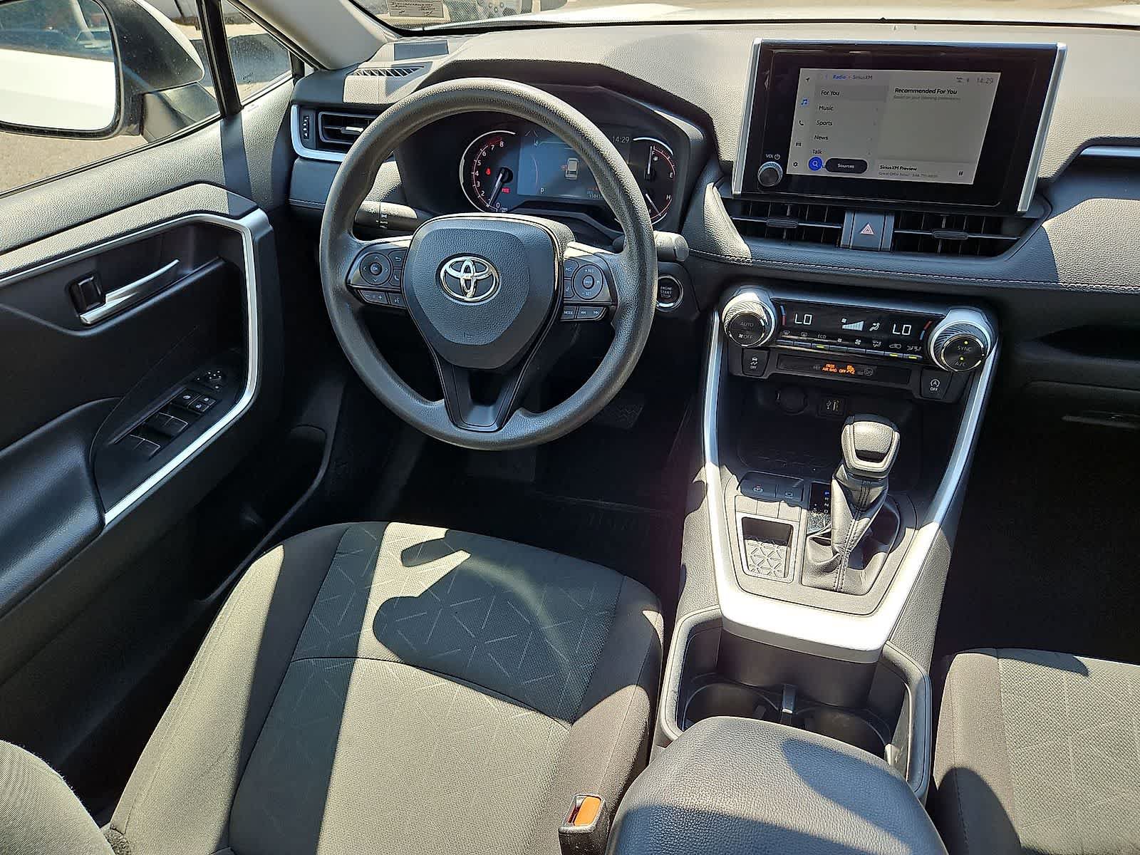 Used 2024 Toyota RAV4 XLE FWD image 10