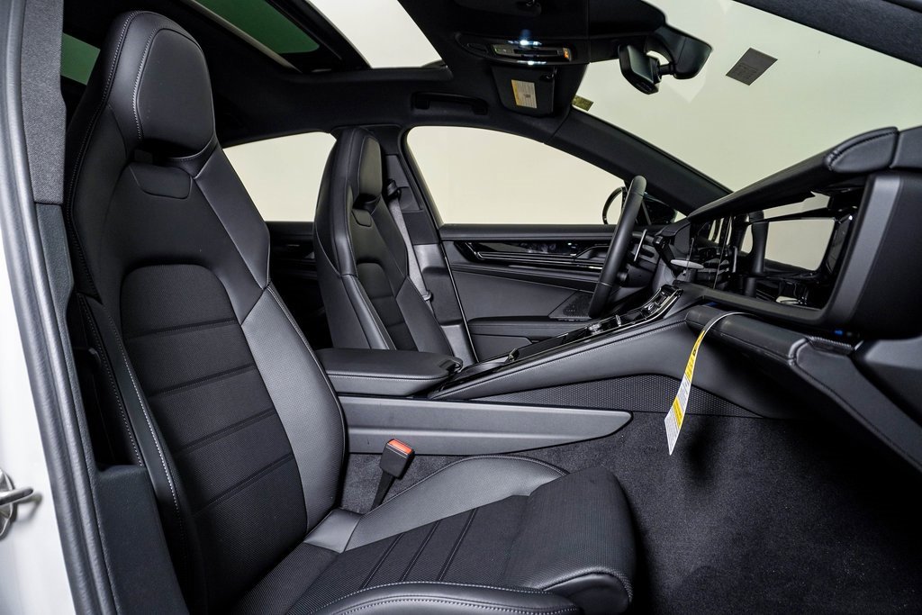 New 2026 Porsche Panamera 4 image 15