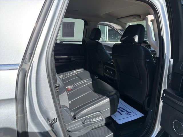 Used 2024 Ford Expedition Max XLT AWD/4WD image 16
