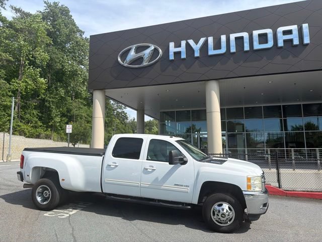 Used 2011 Chevrolet Silverado 3500 LTZ w/ LTZ Plus Package AWD/4WD image 2