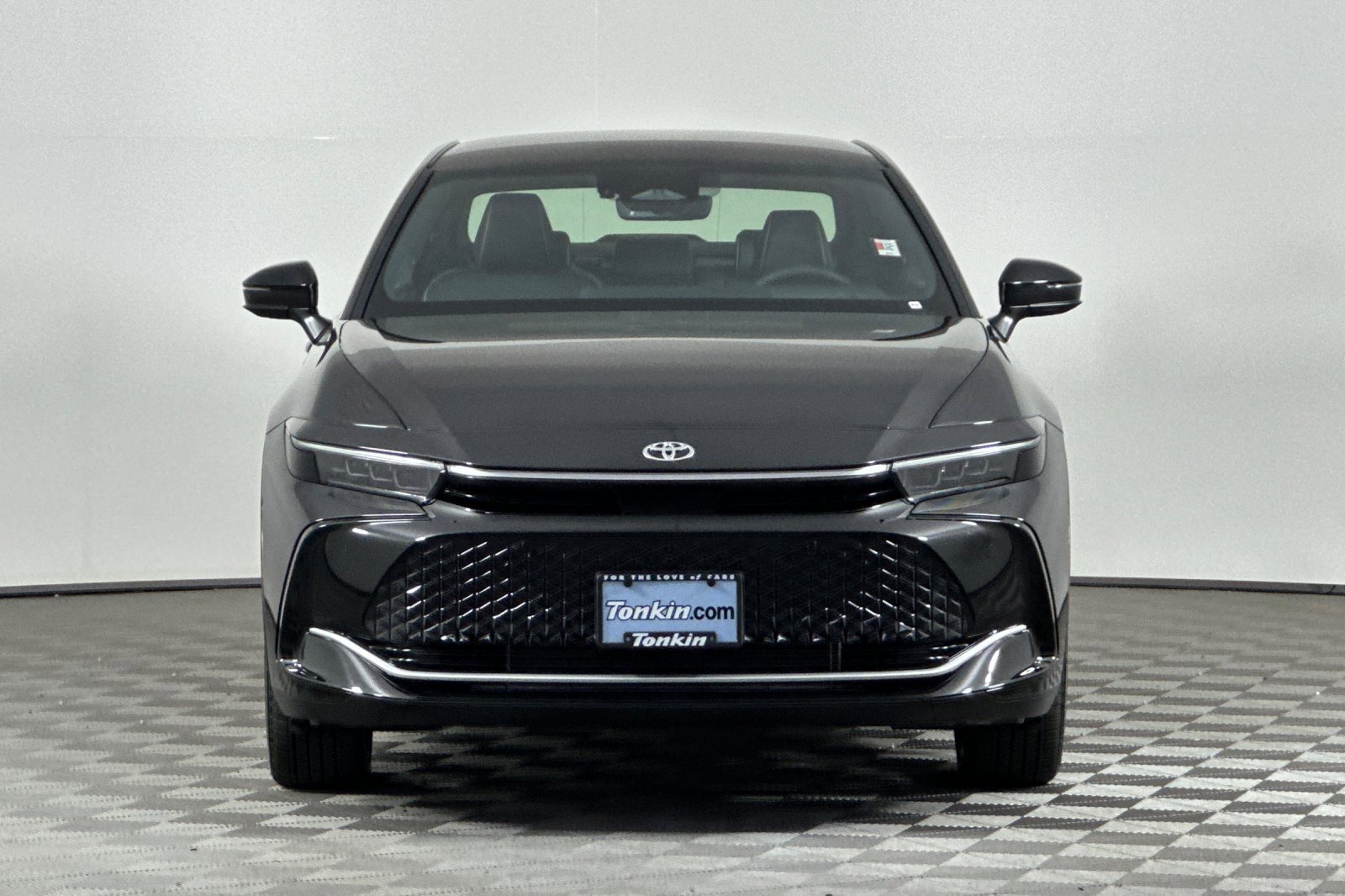 New 2026 Toyota Crown Platinum image 9