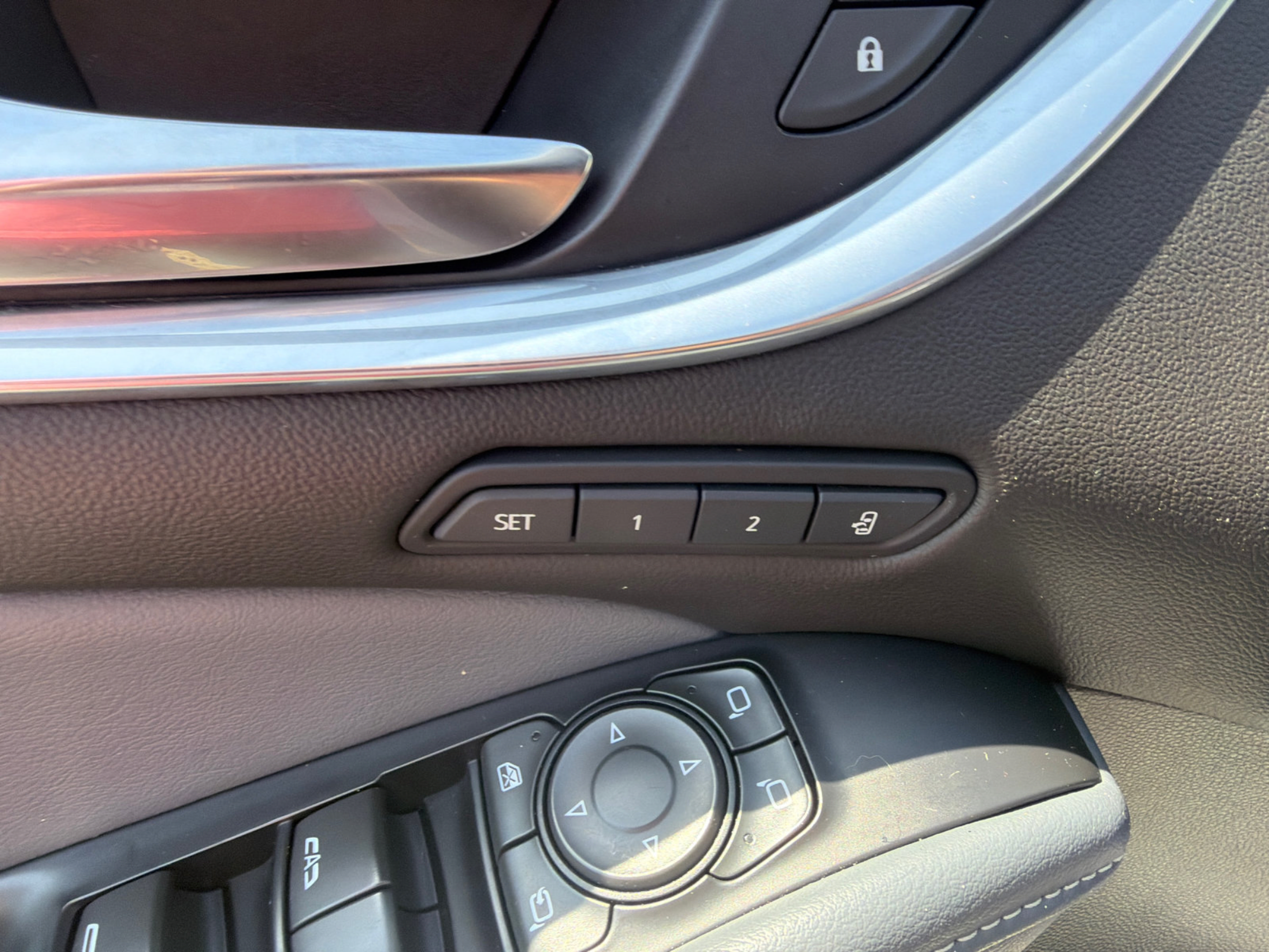 Used 2022 Buick Enclave Premium AWD/4WD image 20
