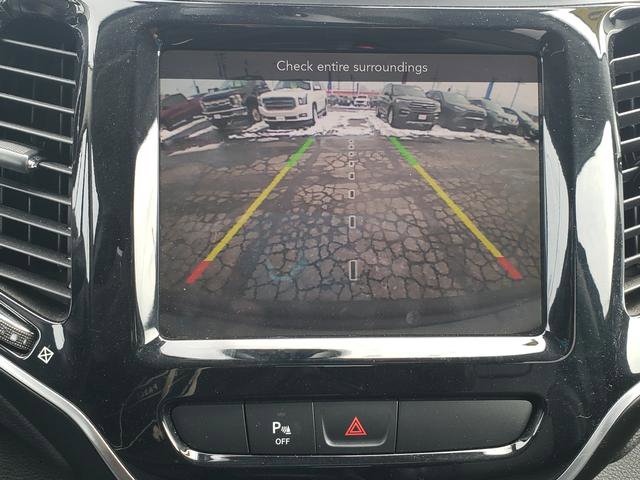 Used 2019 Jeep Cherokee Limited image 20