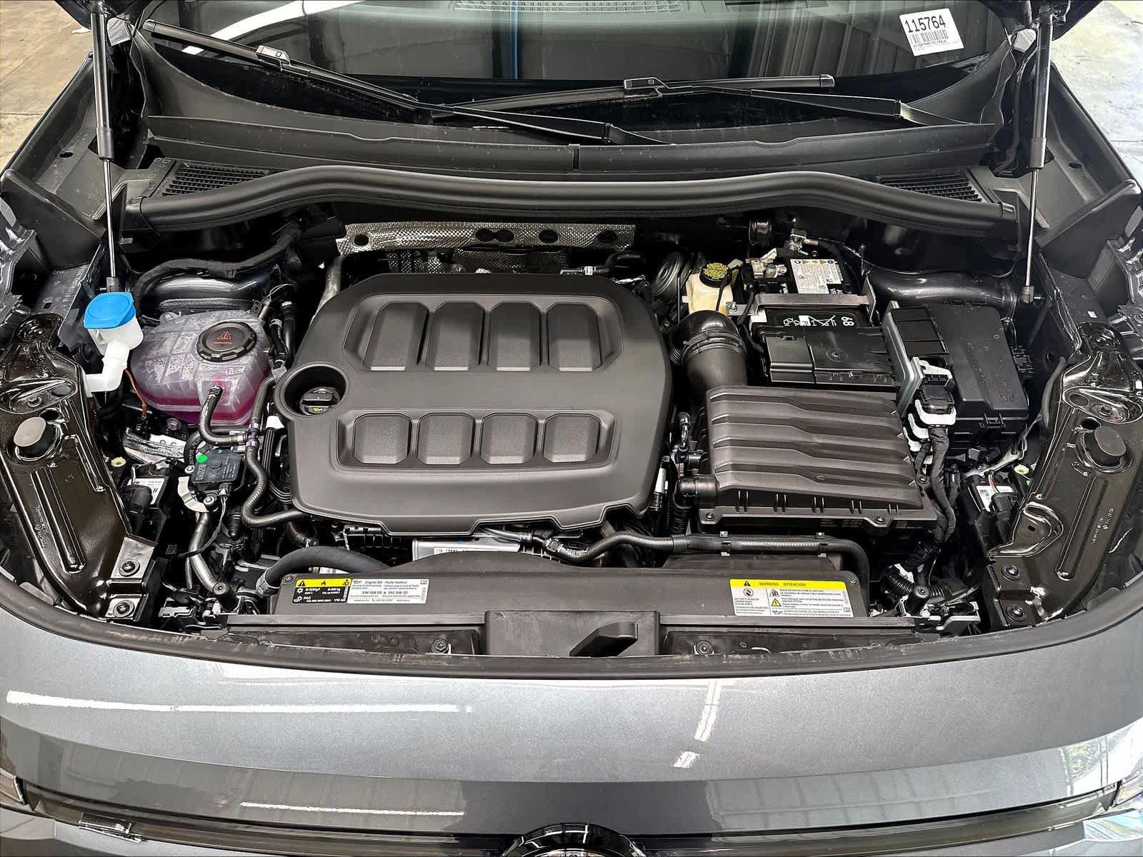 New 2026 Volkswagen Tiguan SE R-Line AWD/4WD image 12