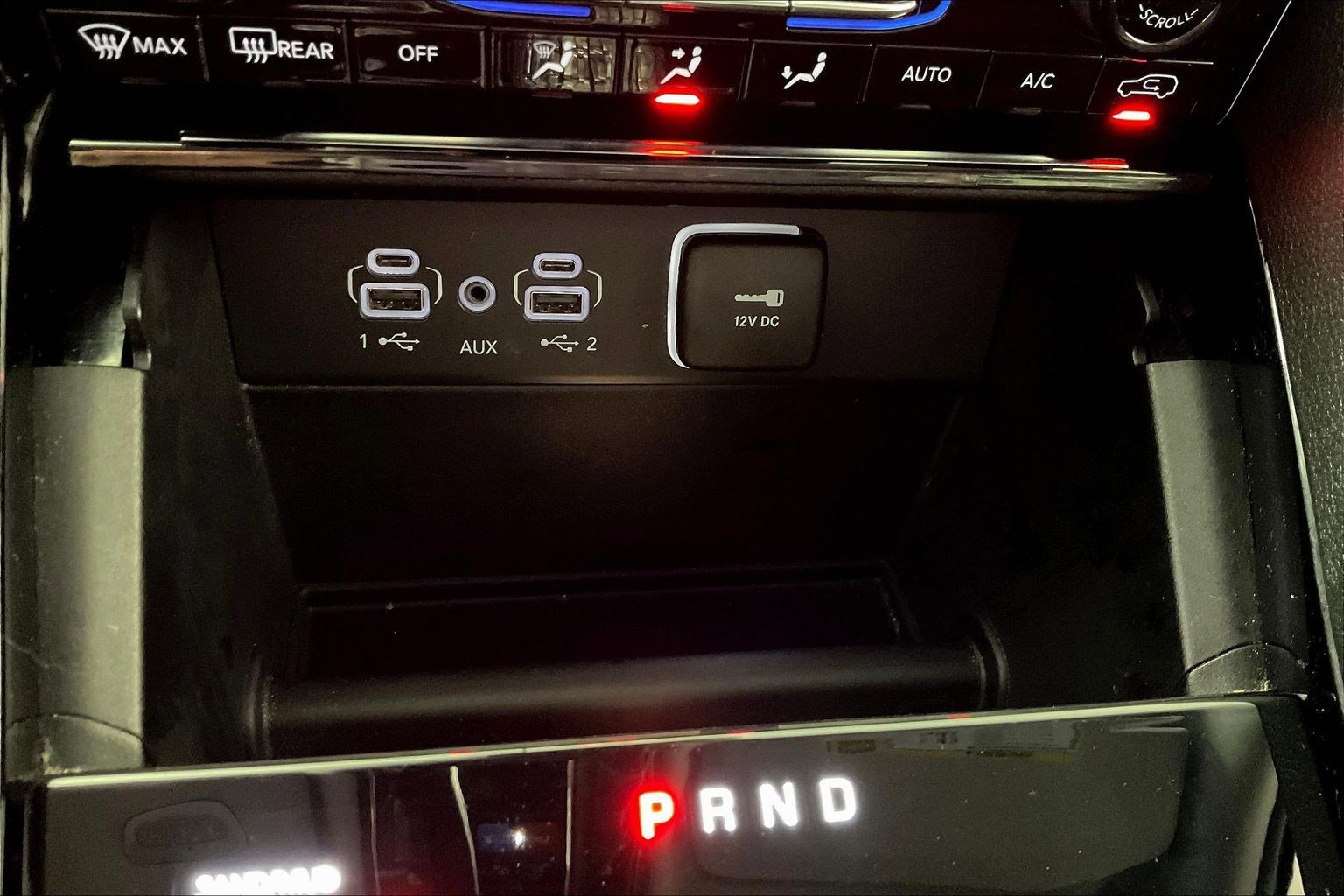 Used 2023 Jeep Grand Cherokee L Limited AWD/4WD image 16