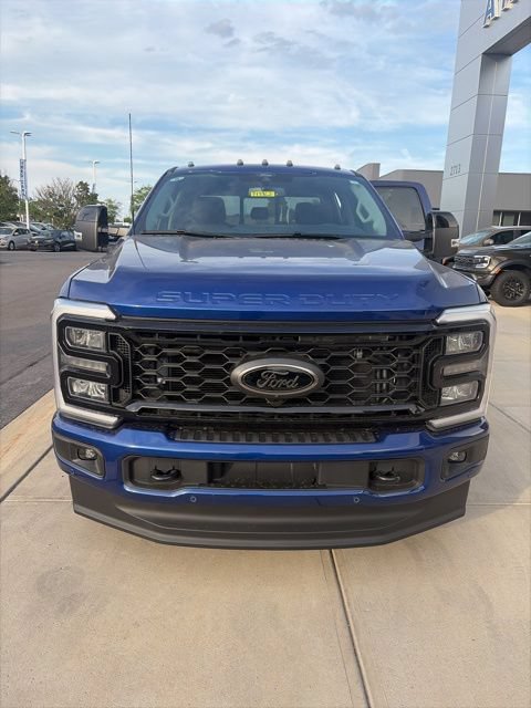 New 2026 Ford F350 Lariat w/ Black Appearance Package AWD/4WD image 2