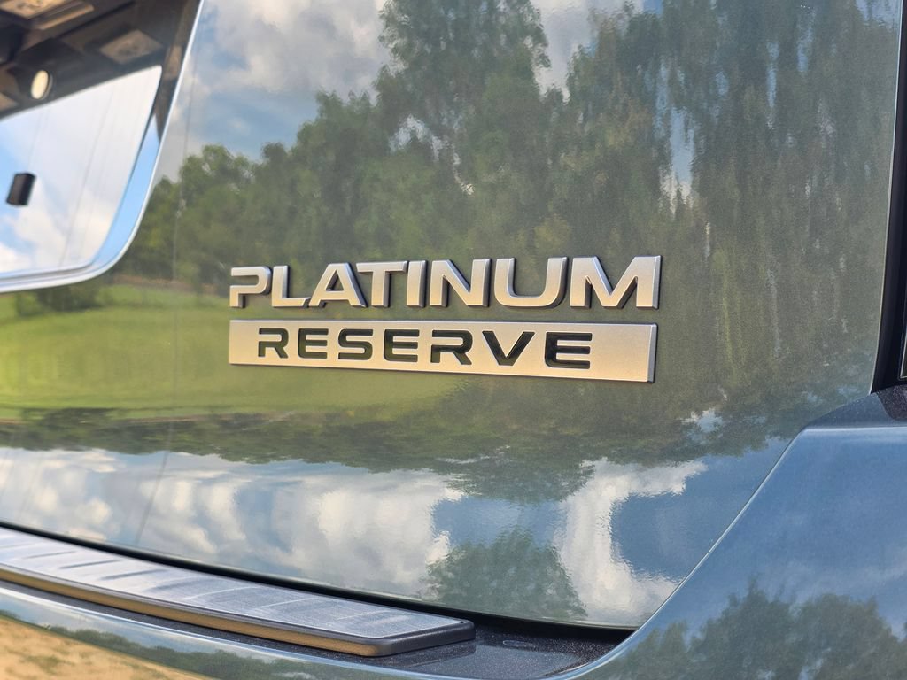 Used 2025 Nissan Armada Platinum Reserve AWD/4WD image 34