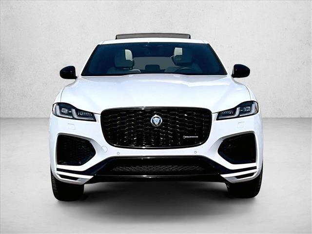 Used 2025 Jaguar F-PACE R-Dynamic S image 3
