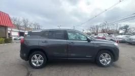 Used 2020 GMC Terrain SLE FWD image 4