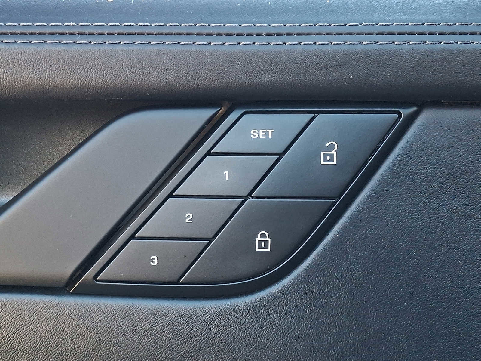 Used 2022 Porsche 911 Carrera 4 GTS image 25