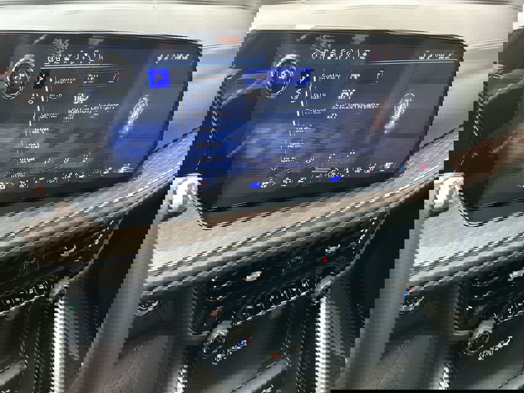 Certified 2025 Chevrolet Tahoe LT image 15