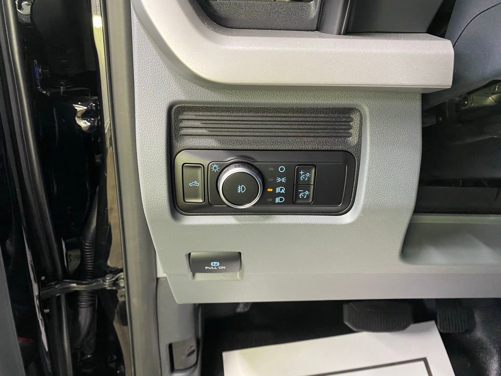 New 2026 Ford F450 XL w/ XL Driver Assist Package image 24