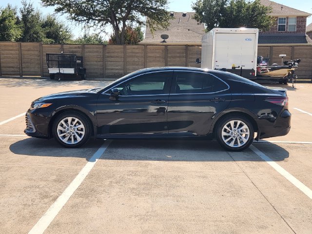 Used 2024 Toyota Camry LE FWD image 12