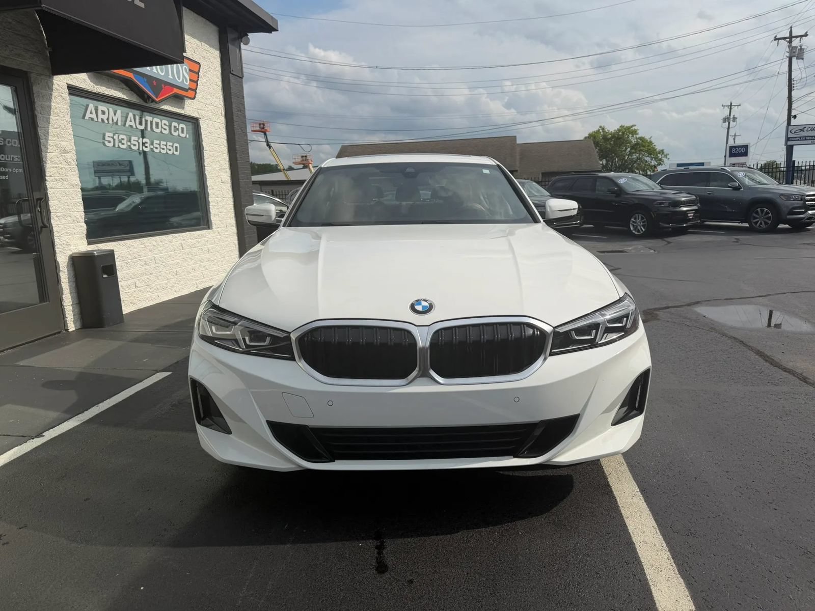 Used 2024 BMW 330i Sedan w/ Convenience Package RWD image 9