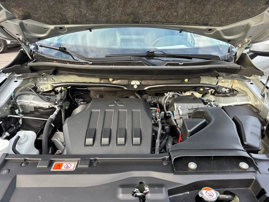 Used 2024 Mitsubishi Eclipse Cross SE image 28