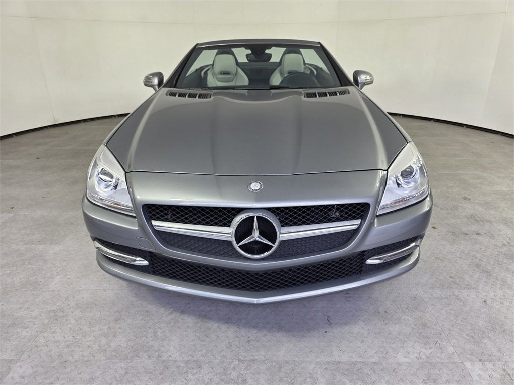 Used 2015 Mercedes-Benz SLK 250 image 2