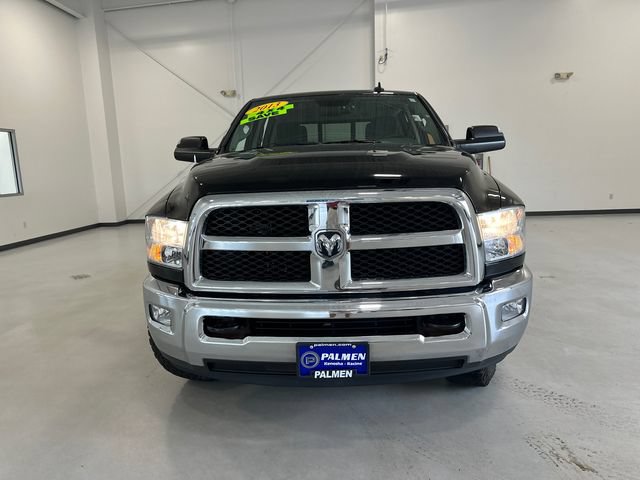 Used 2014 RAM 2500 SLT w/ Luxury Group AWD/4WD image 2