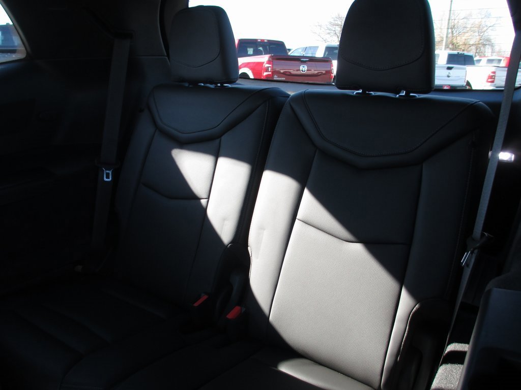 Used 2024 Cadillac XT6 Premium Luxury w/ Technology Package image 21