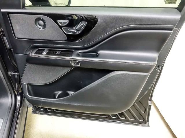 Used 2021 Lincoln Aviator Reserve w/ Equipment Group 208A AWD/4WD image 32