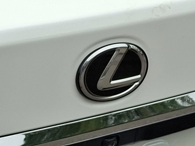 Used 2024 Lexus ES 350 w/ Premium Package image 39