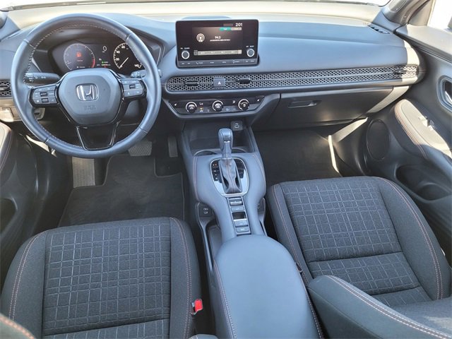Used 2025 Honda HR-V Sport image 12
