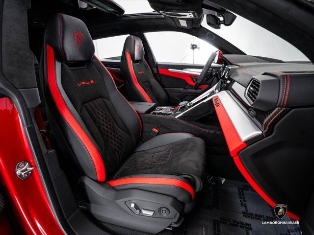 Used 2024 Lamborghini Urus S AWD/4WD image 39