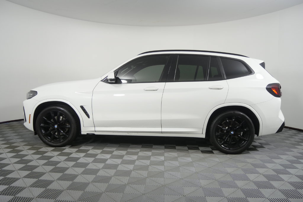 Certified 2024 BMW X3 sDrive30i w/ M Sport Package RWD image 7