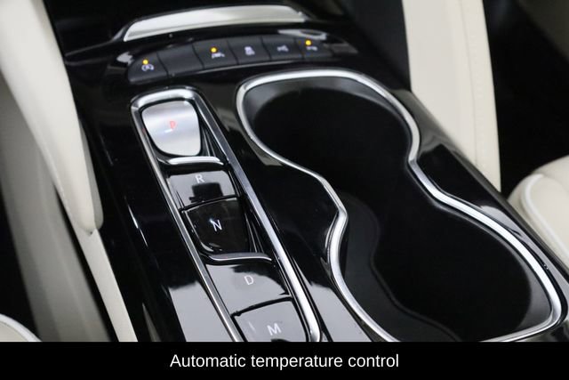 Used 2023 Buick Envision Avenir FWD image 13