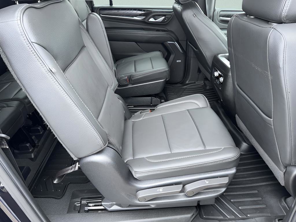 Used 2022 GMC Yukon XL Denali image 31