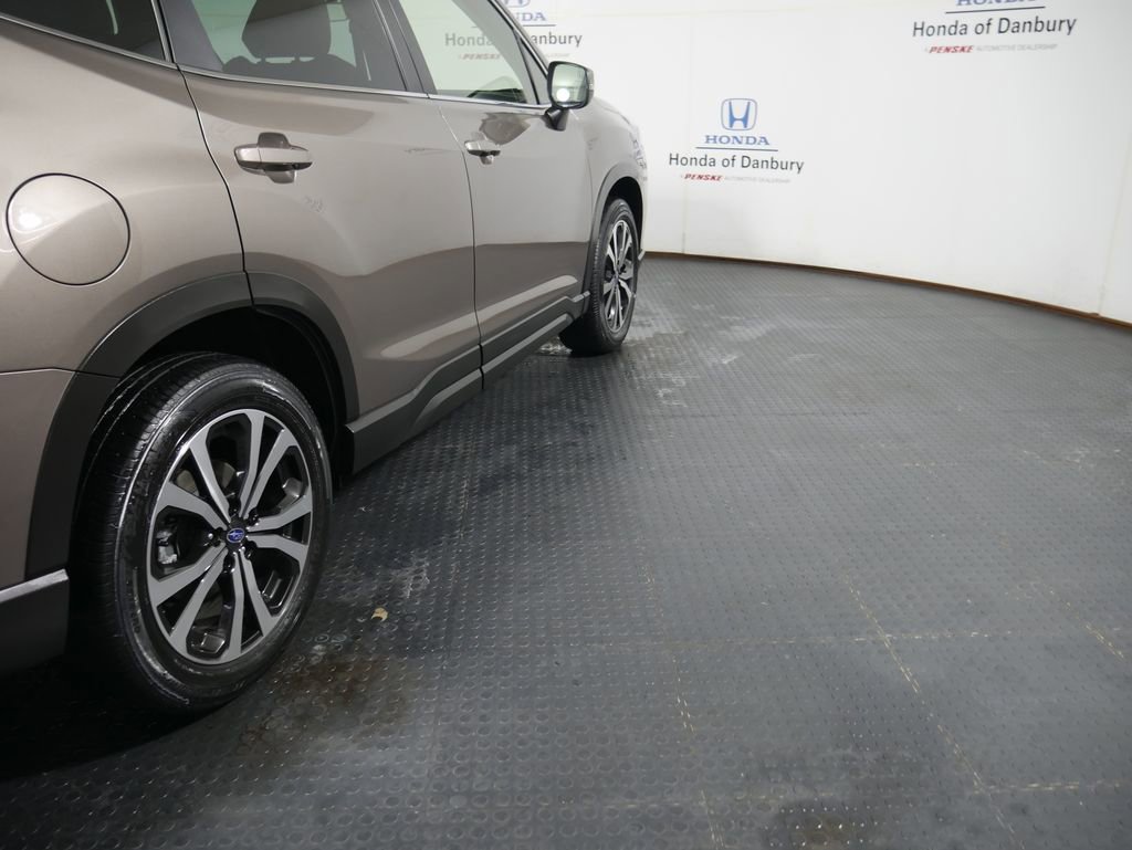 Used 2023 Subaru Forester Limited image 4