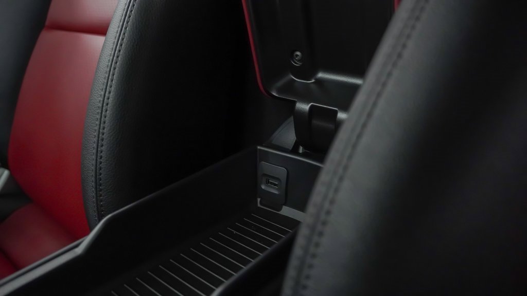 Used 2025 Porsche 718 Boxster image 33