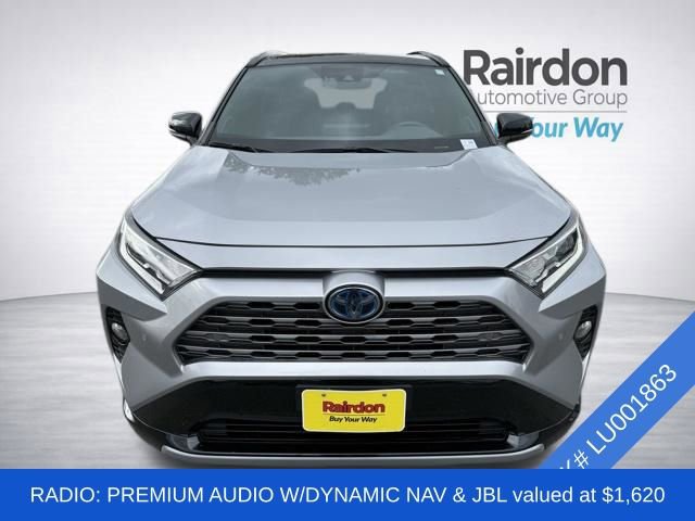 Used 2020 Toyota RAV4 XSE AWD/4WD image 2