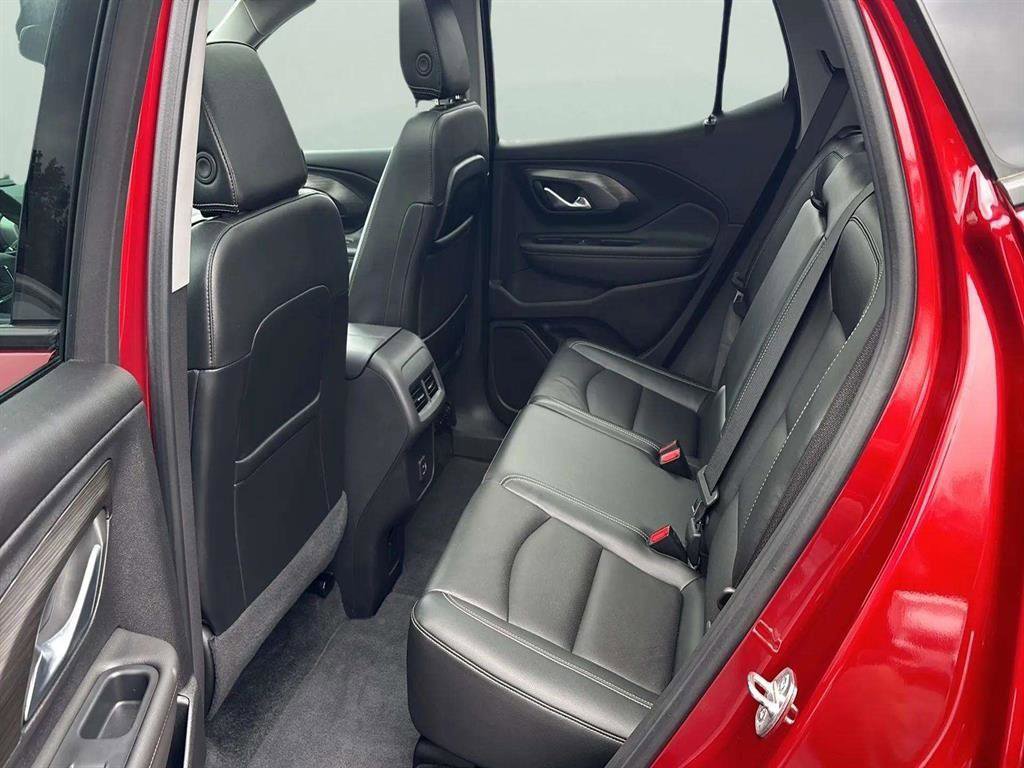 Used 2023 GMC Terrain SLT w/ Infotainment Package II image 12