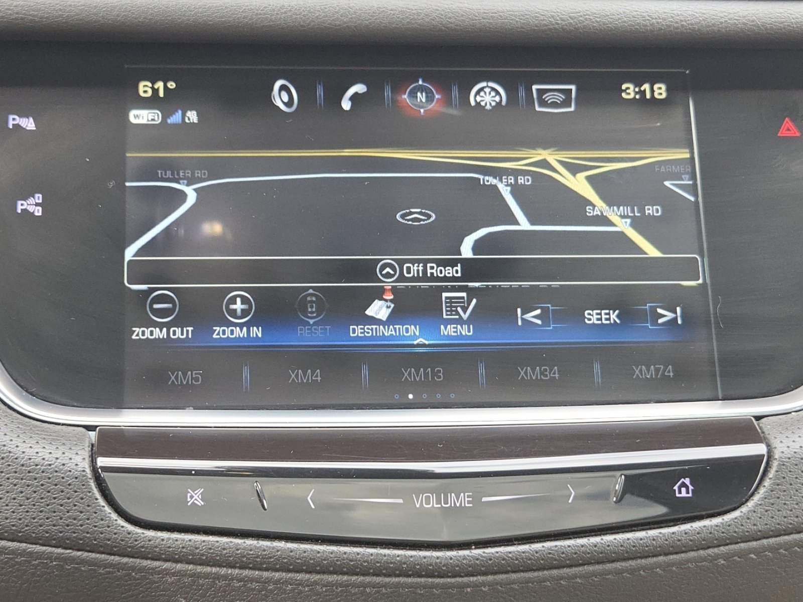 Used 2018 Cadillac XT5 Premium Luxury w/ Driver Assist Package image 6