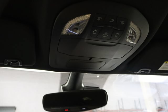 Used 2025 Chrysler Pacifica Select AWD/4WD image 20