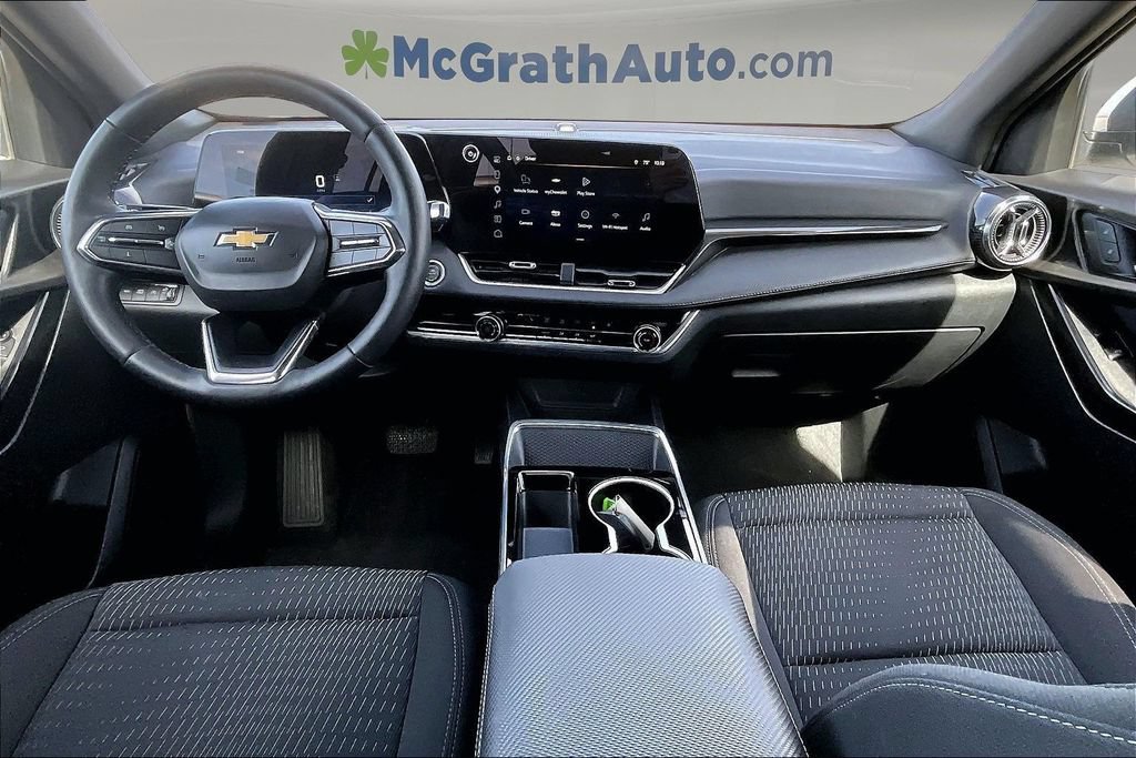Used 2025 Chevrolet Equinox LT AWD/4WD image 9