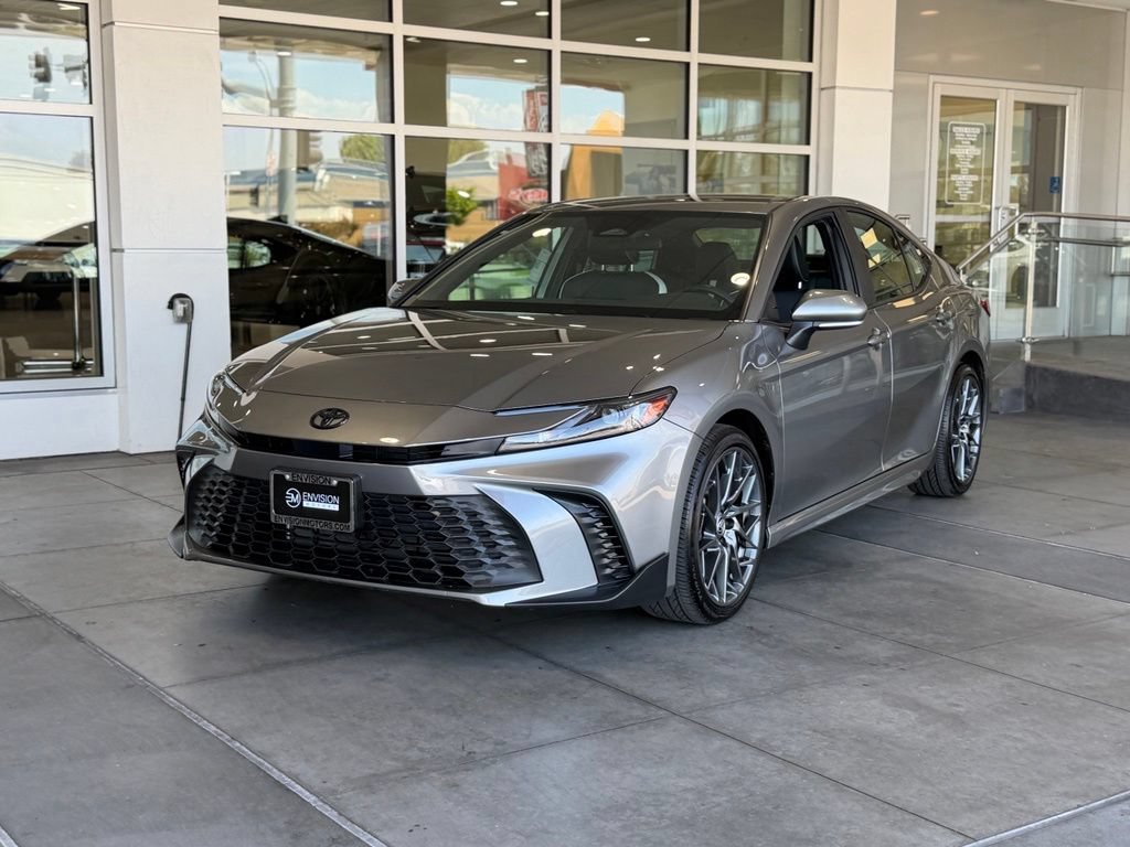 Used 2026 Toyota Camry SE FWD image 2
