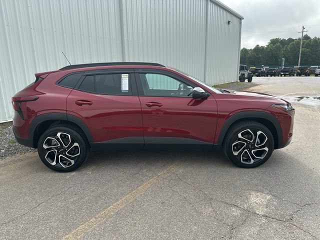 Used 2024 Chevrolet Trax RS image 3