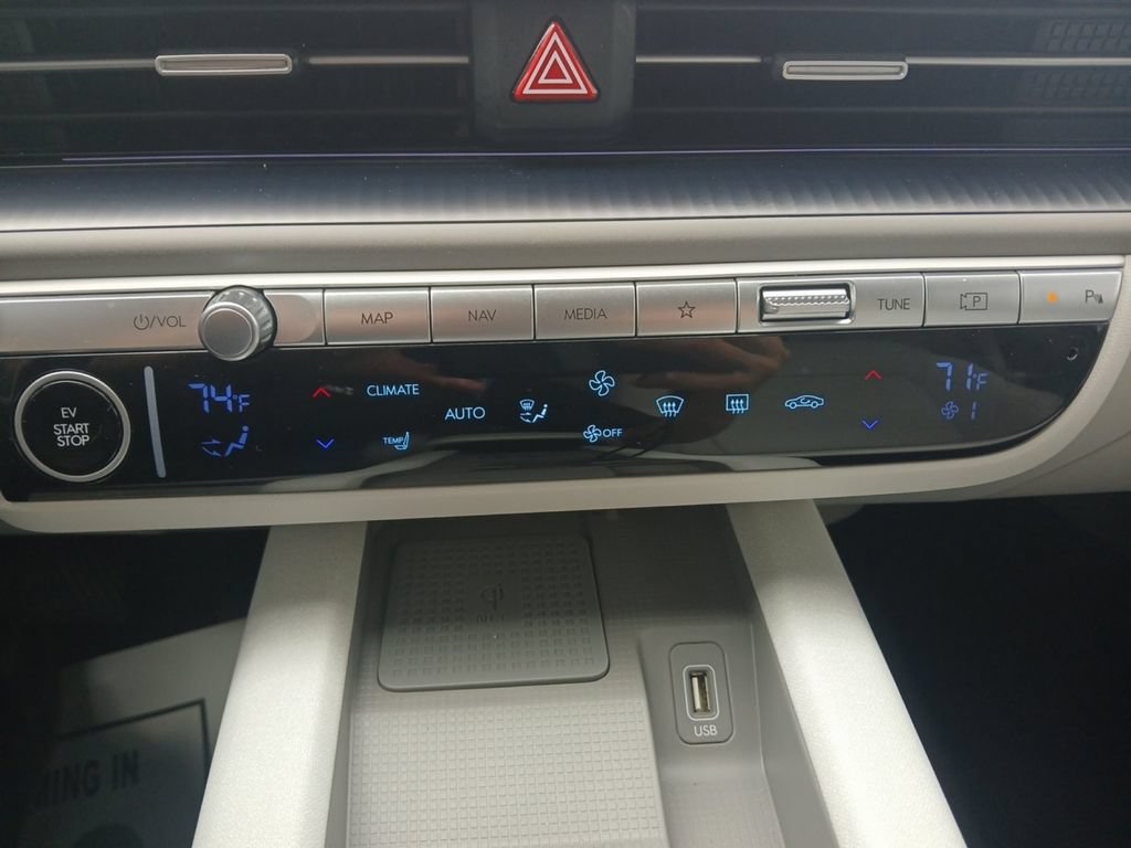 Used 2025 Hyundai Ioniq 6 SEL RWD image 22